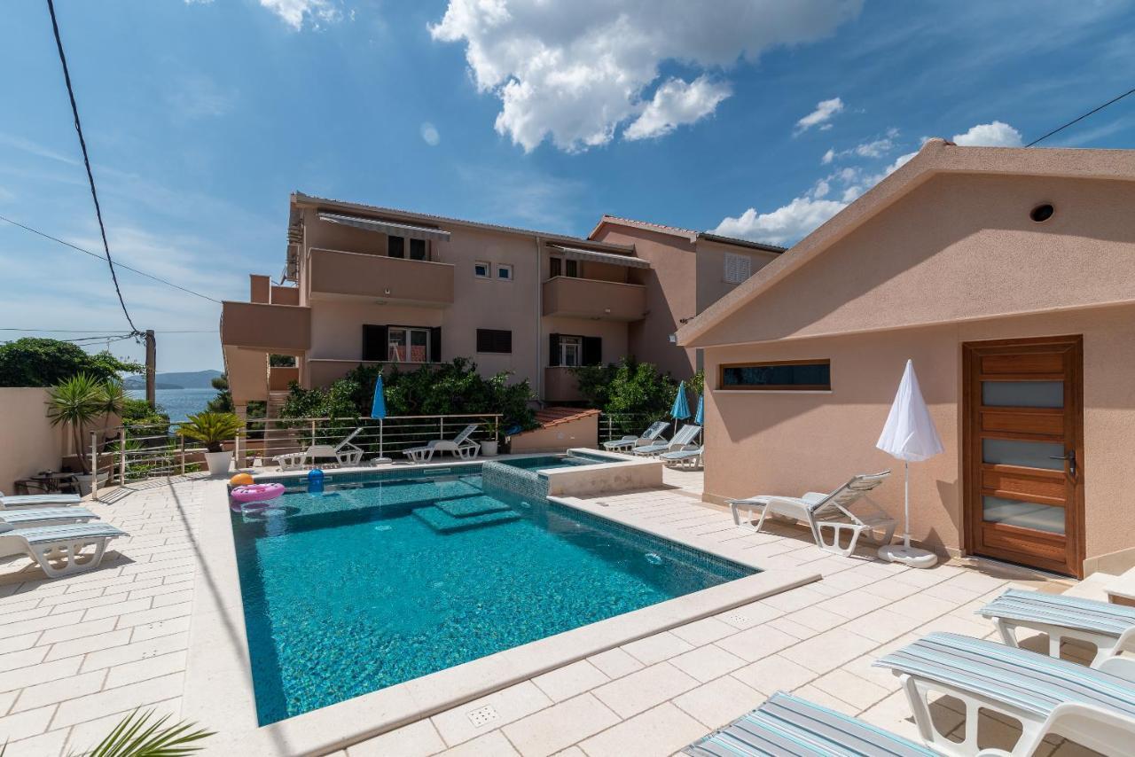 Apartments Villa Magdalena Trogir Ngoại thất bức ảnh