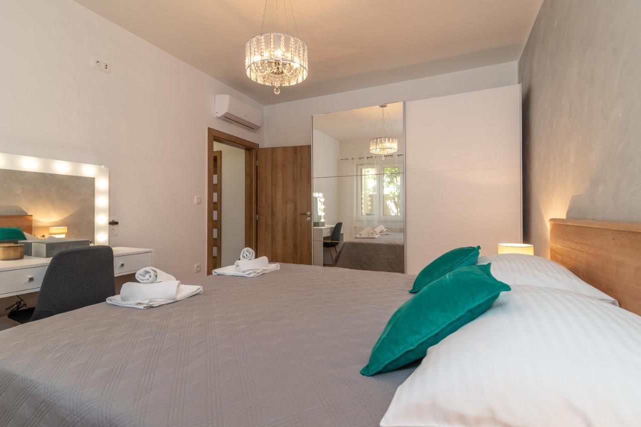 Apartments Villa Magdalena Trogir Ngoại thất bức ảnh