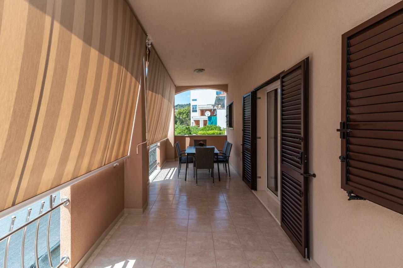 Apartments Villa Magdalena Trogir Ngoại thất bức ảnh