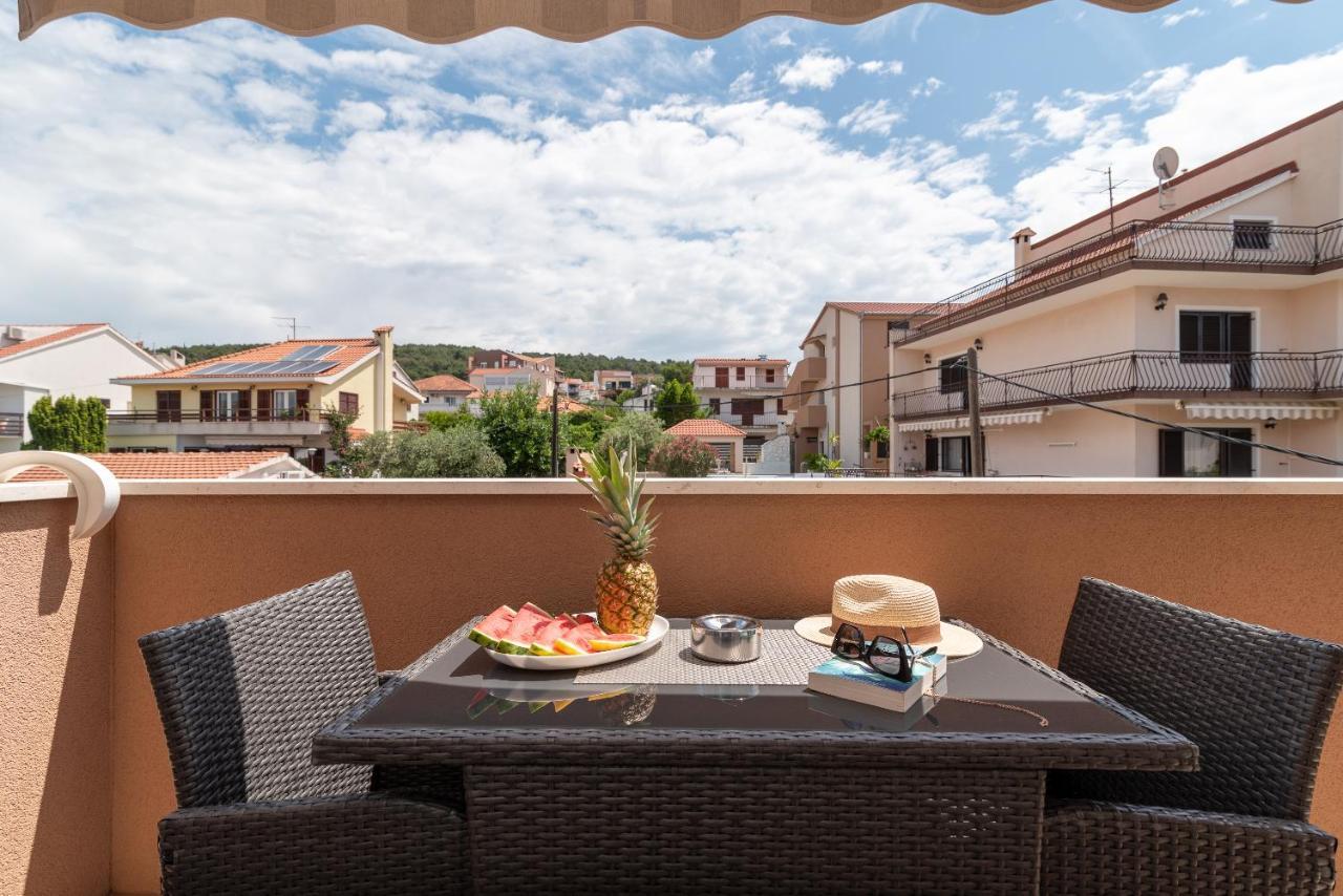 Apartments Villa Magdalena Trogir Ngoại thất bức ảnh