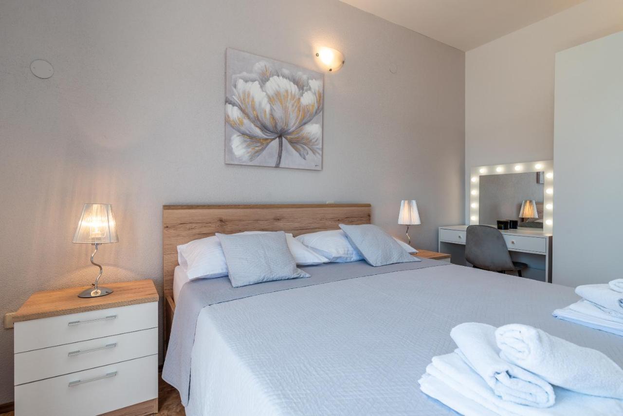 Apartments Villa Magdalena Trogir Ngoại thất bức ảnh