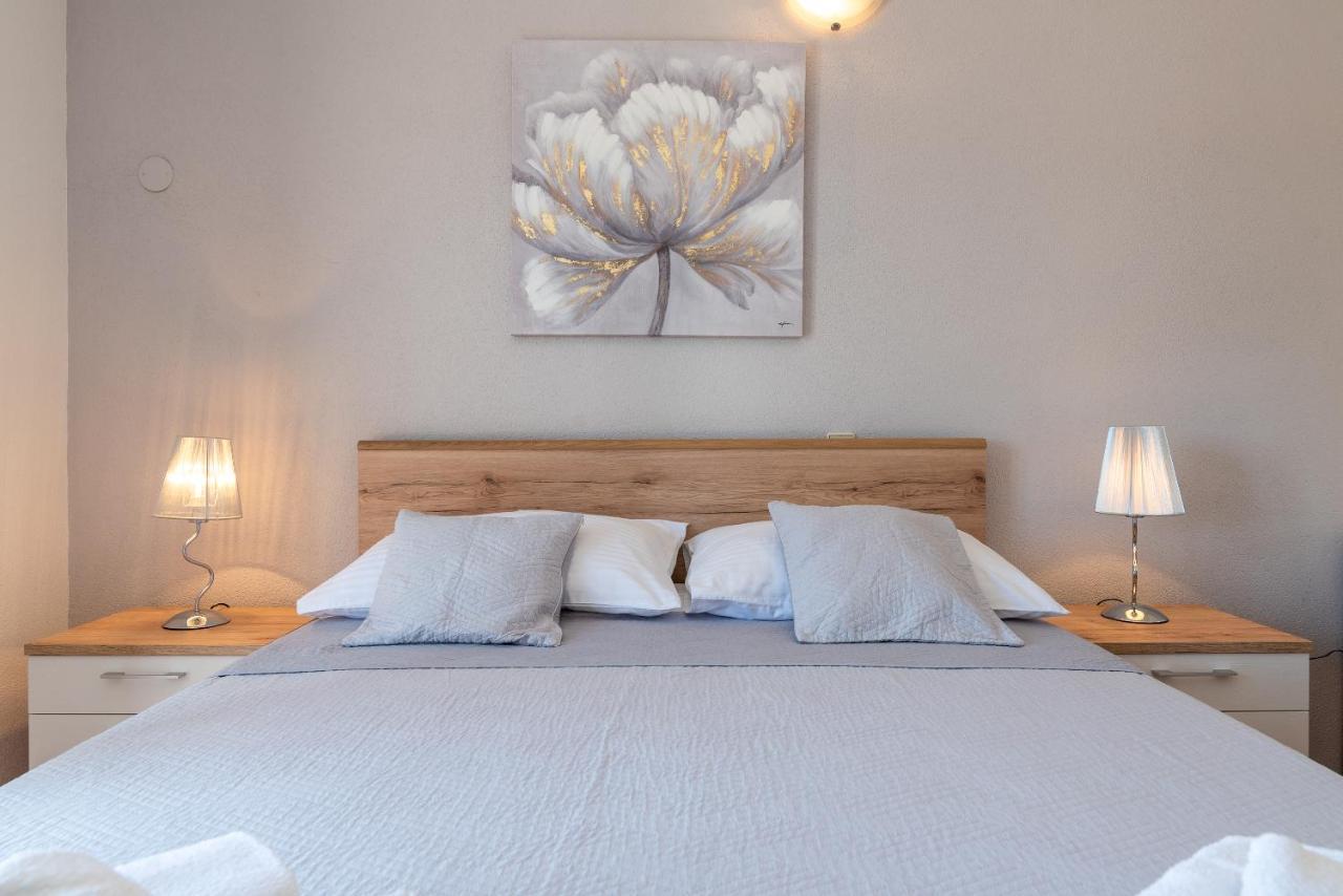 Apartments Villa Magdalena Trogir Ngoại thất bức ảnh